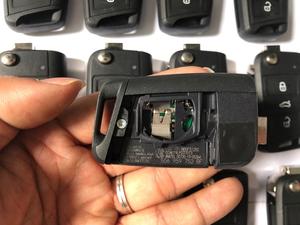 <span class=keywords><strong>T</strong></span>élécommande à bascule CN001109 d'origine MQB49 FCC 5G6 959 752BF 5C pour VW TAYRON <span class=keywords><strong>T</strong></span>-<span class=keywords><strong>ROC</strong></span> Tiguan NBGFS125C OEM KEY - Product Image 4