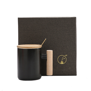14 oz <span class=keywords><strong>noir</strong></span> mat exquis logo personnalisé <span class=keywords><strong>bambou</strong></span> et cuillère à remuer boîte cadeau manche en bois tasse à café de luxe tasse avec couvercle en bois - Product Image 4