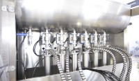 Ligne de production de machines de remplissage automatique de liquides |   Solution tout-en-un pour le capsulage, le scellage et l'étiquetage |   pour l'alimentation et les cosmétiques