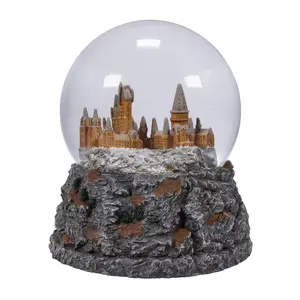 Haute qualité usine personnalisée films magiques britanniques décoratif résine Globe d'eau Miniature Anime château verre boule de neige - Product Image 6