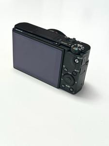 กล้องดิจิตอลขนาดกะทัดรัดระดับพรีเมียม Sony RX100 III พร้อมเลนส์ ความละเอียด 20.1MP กล้องวีล็อก 4K - Product Image 4