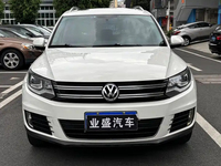 Offre Spéciale – VW Tiguan 2013 2.0T 4x4 Automatique Luxe SUV d'occasion – Véhicule de banlieue allemand durable et abordable pour l'exportation