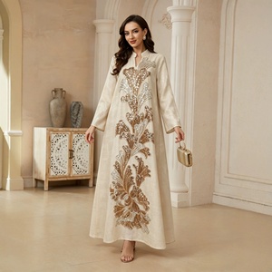 Robe d'exportation NC200 élégante, nouveau style transfrontalier, motif floral subtil, drapé fluide, broderie tridimensionnelle de sequins <span class=keywords><strong>lotus</strong></span> - Product Image 2