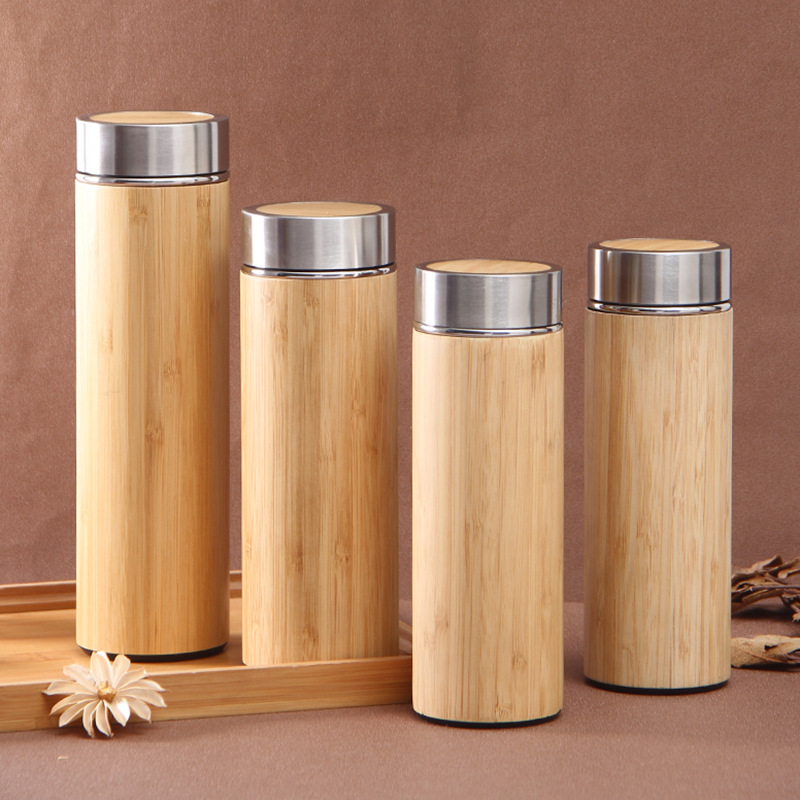 Tasse en bambou marron 500ml - couvercle en acier, fond en plastique