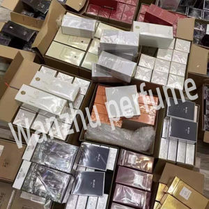 <span class=keywords><strong>Parfum</strong></span> pour femmes Arabian Oud 100 ml, <span class=keywords><strong>parfum</strong></span> longue durée avec accord boisé et rose pour les événements <span class=keywords><strong>de</strong></span> soirée <span class=keywords><strong>de</strong></span> luxe - Product Image 4