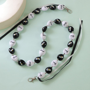 โซ่คล้องกางเกงอะคริลิคประดับลูกปัด ริบบิ้นสีดำขาว สำหรับงานรับปริญญา สไตล์ฮิปฮอป โซ่คาดเอวแบบห่วงเดี่ยว รูปทรงลูกบอล - Product Image 3