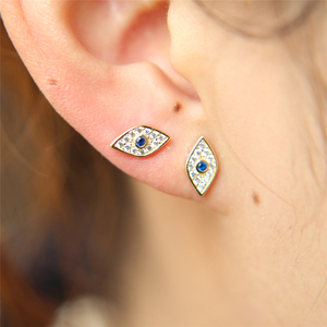 Orecchini a Perno ROXI con Occhio del Demone Placcati in Oro 18K e Diamanti Creativi, Vendita all'Ingrosso - Product Image 3