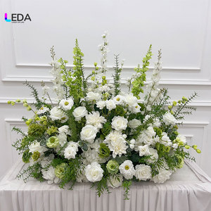 Arreglo de Rosas de Seda Rojas Románticas Leda, Flor Artificial Hecha a Mano, Alta Simulación, Decoración de Boda, Reutilizable y Reciclable - Product Image 3