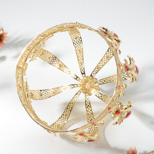 Grande <span class=keywords><strong>Couronne</strong></span> Nuptiale Baroque Plaqué <span class=keywords><strong>Or</strong></span>, Style Cour Royale Rétro <span class=keywords><strong>en</strong></span> Alliage, pour Mariage, Fiançailles, Bal <span class=keywords><strong>de</strong></span> Promo, Couronnement, Décoration et Anniversaire - Product Image 6