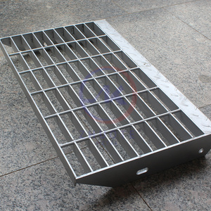Grille antidérapante dentelée en alliage d'aluminium revêtu d'acier inoxydable 304 pour marches et plateformes d'escalier de villa, atelier et entrepôt - Product Image 6