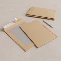 Enveloppe rigide personnalisée en papier kraft brun avec bande adhésive pour l'expédition