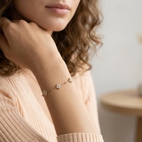 Bracelet tendance et délicat en argent sterling 925 plaqué or 14 carats avec pendentif trèfle en moissanite VVS1 motif petite fleur, bijou fin porte-bonheur