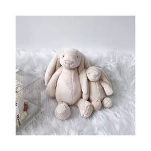 Juguete de Conejo de Peluche Súper Suave con Relleno de Algodón PP, Diseño Bordado, Alivio del Estrés para Pascua - Product Image 1