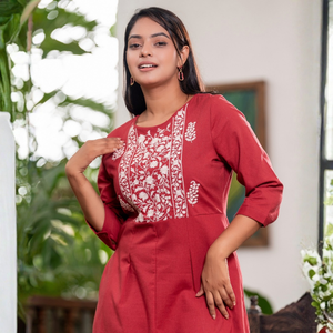 Vestido Midi Elegante de Lino con Bordado Floral y Dobladillo Curvo, Rojo, Duradero y de Primera Calidad, al por Mayor - Product Image 2