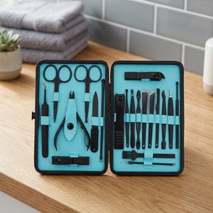 Kit de manucure en acier inoxydable 10 en 1 avec étui, ensemble de manucure portable de style classique pour adultes - Product Image 2