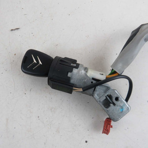 สวิตช์กุญแจสตาร์ท 9648445180 ซีตรอง เบอร์ลินโก Mk1 1996-2010 มือสอง (71500) - Product Image 2