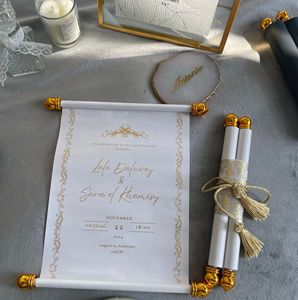 Invitaciones Blancas para Boda y Día de la Madre, Papel Ecológico, Borde Dorado, Cinta con Borlas, Borde Floral en Papel Dorado, Personalizadas para Parejas - Product Image 1