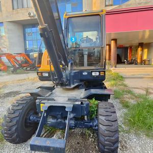 Le Japon a utilisé des excavatrices hydrauliques de haute qualité de HYUNDAI HW60 de 6 tonnes à vendre - Product Image 1