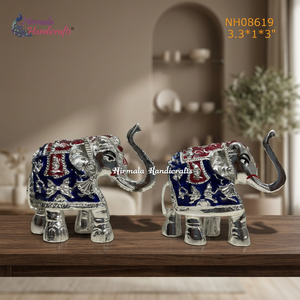 Paire d'éléphants décoratifs Art Déco faits à la main en métal bleu et argenté |   Ensemble de figurines décoratives pour la décoration de la maison - Product Image 3