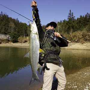 Canne à pêche Daiwa Zillion 6m en fibre de carbone, action extra rapide, pour la pêche au bar - Product Image 2