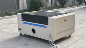 Tête de découpe motorisée sur <span class=keywords><strong>rail</strong></span> améliorée pour tubes laser CO2 ERF/RECI, options 60W, 80W, 100W, 130W disponibles - Product Image 2