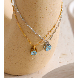 Collier JINYOU 3081 en acier inoxydable plaqué or avec zircon cubique bleu clair, pendentif en zircon imperméable - Product Image 4