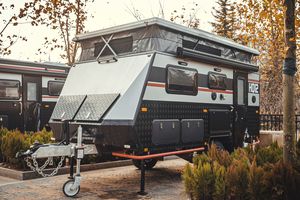 Nouvelle conception de caravane tout-terrain, camping-car, remorque de voyage, camping-car de luxe, motorhomes <span class=keywords><strong>pour</strong></span> les aventures tout-terrain, camping en plein air - Product Image 2