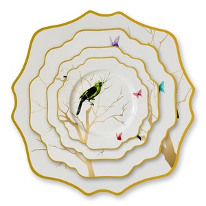 批发向日葵形状陶瓷盘套装新设计金缘瓷器餐具婚礼和晚餐 - Product Image 5