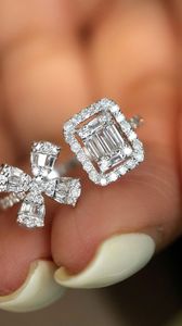 Anillo de Compromiso Xinfly con Diamantes Baguette de 0.56ct en Oro Blanco de 18K, Estilo Bypass FG - Product Image 3