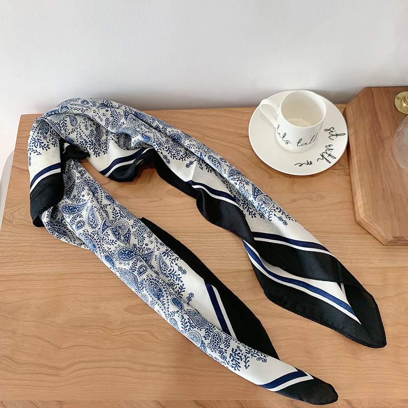Green pattern - 70-70cm