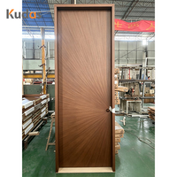 Porte intérieure moderne en bois, placage bois radial effet soleil, porte de chambre insonorisée pour appartement et hôtel