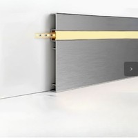 Plinthe LED en aluminium avec source lumineuse dissimulée pour hôpitaux et espaces publics