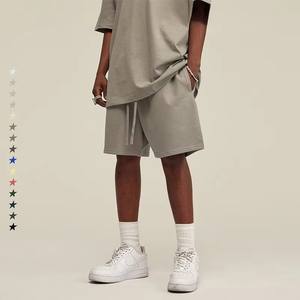 กางเกงขาสั้นสตรีทแวร์ผ้าคอตตอนย้อมสีพ่นลายพิมพ์โลโก้แบบกำหนดเองสไตล์เรโทรแบบเรียบง่ายสำหรับผู้ชายไซส์ใหญ่ - Product Image 3