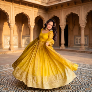 Robe Anarkali élégante dorée pour femme avec ensemble dupatta, broderie de sequins, extensible et réversible, pour Diwali et mariage - Product Image 1