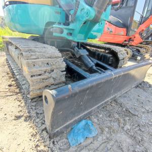 Mini-pelleteuse Kubota U30 d'occasion (fabriquée au Japon) à faible heure avec chenilles en acier - Product Image 5