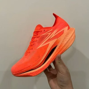 Lüks yeni marka erkek ve kadın hafif ve çok yönlü karbon tabak koşu ayakkabıları yüksek kalite spor ayakkabı - Product Image 3