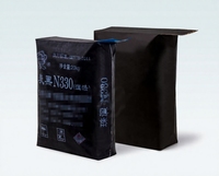 Sac à valve tissé en PP noir de 20 kg pour l'emballage de la poudre de pigment de noir de carbone N330, sac résistant à l'humidité de qualité industrielle