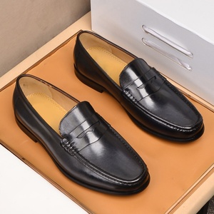 Chaussures confortables et légères en cuir véritable brillant marron/noir de haute qualité avec logo personnalisé, idéales pour le quotidien professionnel en automne - Product Image 3
