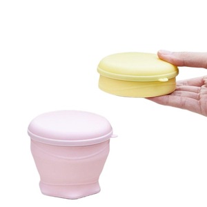 Taza plegable de silicona de grado alimenticio para acampar al aire libre con tapa, taza telescópica portátil para enjuague bucal de viaje, resistente a altas temperaturas - Product Image 1