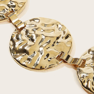 Vente en gros Chemisier Robe Pull Ceinture à chaîne Nouvelle mode Ventre épais Ceinture à maillons doré<span class=keywords><strong>s</strong></span> Ceinture sculptée Rétro en métal Ceinture à chaîne pour femmes - Product Image 4