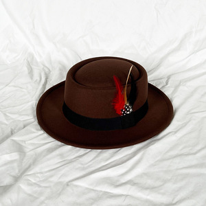 Nuovo <span class=keywords><strong>Cappello</strong></span> Fedora Vintage da <span class=keywords><strong>Uomo</strong></span> in Feltro con Tesa Arrotolata e Piuma, <span class=keywords><strong>Cappello</strong></span> da Chiesa da Gentiluomo, <span class=keywords><strong>Cappello</strong></span> Trilby Jazz - Product Image 4