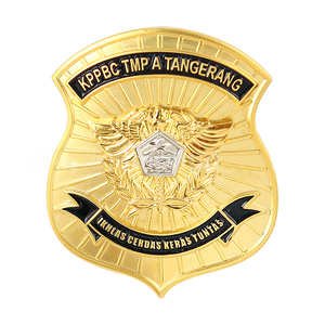 Tùy Chỉnh Cao Cấp Men 3D Thiết Kế Vàng-Mạ Đồng Thời Trang Ve Áo Pins Chết Đúc Cá Nhân Kinh Dị Vai Huy Hiệu <span class=keywords><strong>Pin</strong></span> - Product Image 2