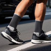 Chaussettes de sport respirantes en coton avec logo personnalisé Chaussettes au design gratuit Coussin de randonnée en plein air Chaussettes épaisses