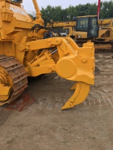 Bulldozer Usado D85-21 con Capacidad de Empuje de 4.5m y Peso de 17000KG - Product Image 3
