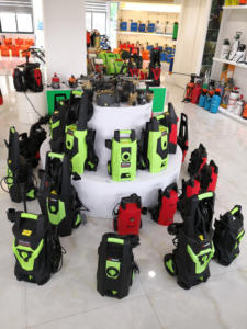 Exportation d'eau froide eau nettoyant voiture main modèle Machine de nettoyage électrique métal puissance olinda modèle <span class=keywords><strong>308</strong></span> moteur à induction - Product Image 4