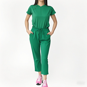 AQTQ Custom Women's Surgical <span class=keywords><strong>Jogger</strong></span> Red <span class=keywords><strong>Scrub</strong></span> <span class=keywords><strong>Set</strong></span> Manga corta Mao-Neck Top y <span class=keywords><strong>Jogger</strong></span> Pants - Product Image 3