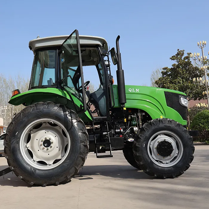 Tarım 130HP 4*4 çiftlik traktörü s tarım makineleri tekerlek traktör 130 HP dört tekerlekli çiftlik traktörü çiftlik traktörü mısır'da kabin ile