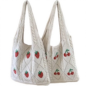 Nouveau Sac Fourre-tout Chic en Tricot et Crochet pour Femme, Couleur Unie, Motif Fraise Cerise, à Bandoulière Unique, Fermeture Ouverte, Collection Automne - Product Image 2