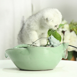 Elektronik Seramik Porselen Otomatik Evcil Hayvan Su Kabı Kediler ve Köpekler için Çevre Dostu Karikatür Tasarımlı Oturma Odası Kullanımı - Product Image 2