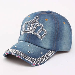 Casquette de Baseball en Denim Délavé pour <span class=keywords><strong>Femme</strong></span> avec Strass, Couronne Ornée de Bijoux Scintillants - Product Image 1